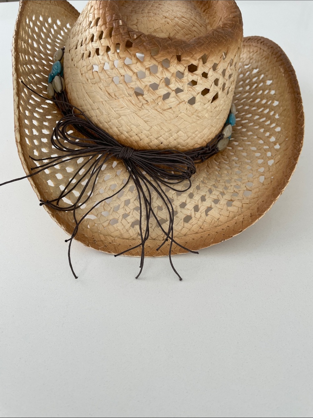 MILANI Straw Western Hat with Turquoise & Cream Bead Band - Picture 4 of 16